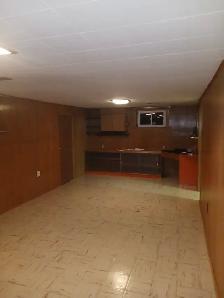 Renting a spacious basement bedroom near Yonge and Finch - Photo 2