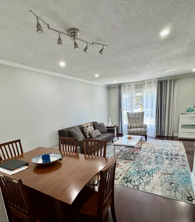 Beautiful Furnished Room for Rent – Female Only | Whitby