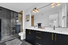 Modern House , 3Bedroom 2.5 Bathroom - Photo 3