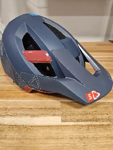 Leatt MTB Helmet - Photo 4