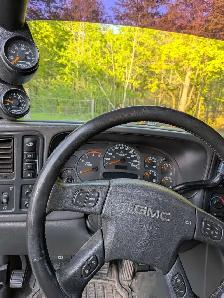 2004 GMC 2500 SLT LLY Duramax - Photo 4