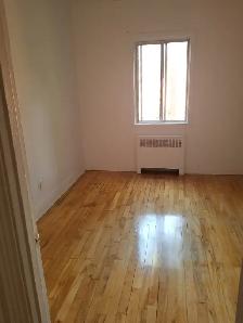 Villeray - Grand 4 1/2 près de tout Tres Éclairé - Photo 8