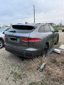 2017 Jaguar F-Pace - Photo 4