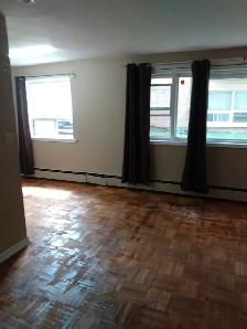 TWO BEDROOM TO SHARE $900 EACH ODSP/ONTARIO WORK /SENIOR/RETIRED