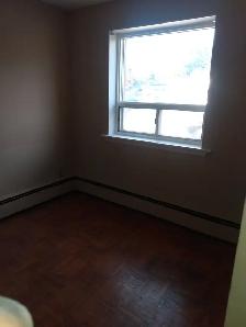 TWO BEDROOM TO SHARE $900 EACH ODSP/ONTARIO WORK /SENIOR/RETIRED - Photo 3