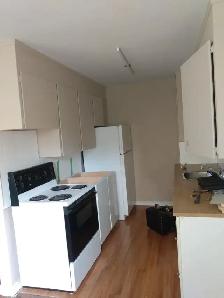 TWO BEDROOM TO SHARE $900 EACH ODSP/ONTARIO WORK /SENIOR/RETIRED - Photo 6