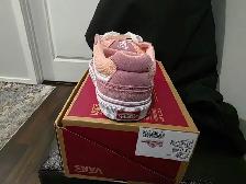 Vans women's shoes size 8 - Photo 2