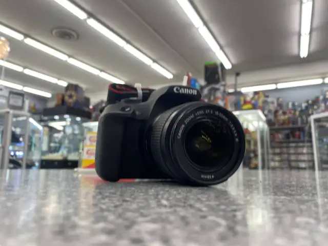 Canon T7 24.1 MP DSLR