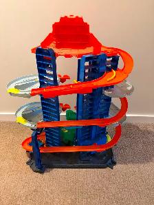Hotwheels Ultimate Garage playset - Photo 2
