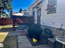 7934 81 Ave NW Edmonton, Alberta - Huge oversized heated garage - Photo 14