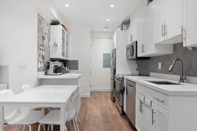 2-Bedroom Legal Suite - North Vancouver (Capilano)  $2,850/month