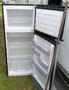 Réfrigérateur 24 pouces Stainless a Vendre LIVRAISON INCLUSE - Photo 3