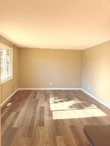 Spacious 3 Bedroom Upper Floor for Rent in NE Calgary - Photo 2