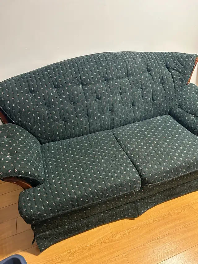 LOVESEAT