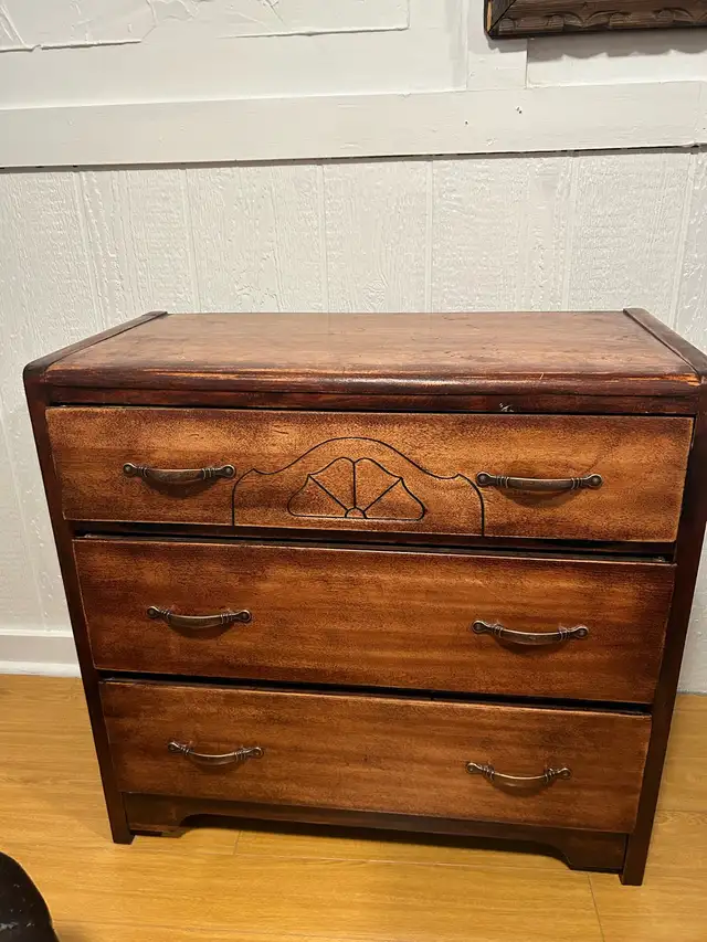 DRESSERS
