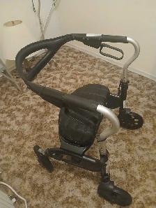 Adult foldable walker with seat - Photo 3