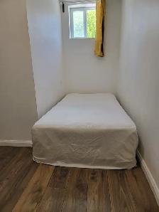 Room for rent in Scarborough (male) - Photo 2
