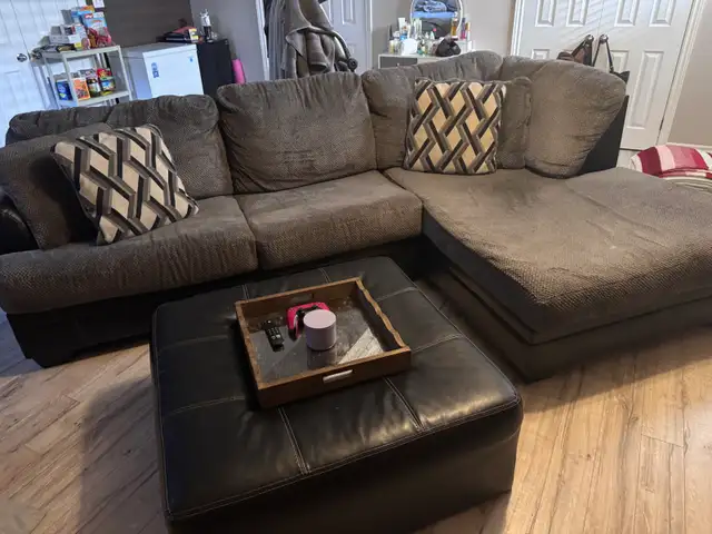 Ashley Furniture Sectional Couch ottoman