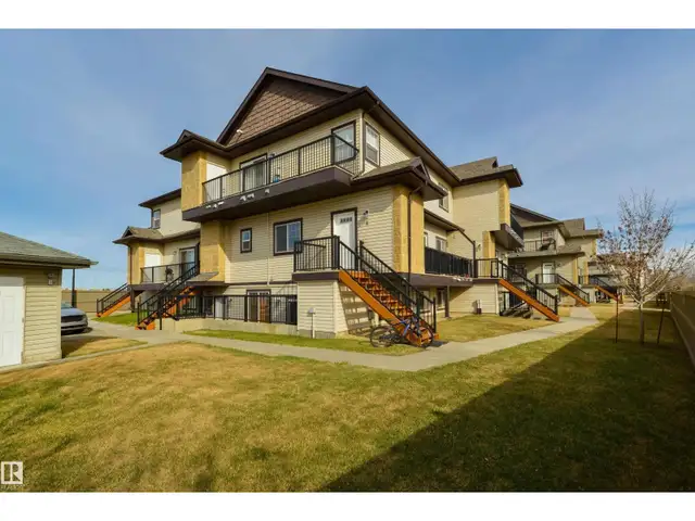 Terwillegar Towne apartment carriage style for sale.