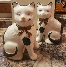 Vintage  Pair Staffordshire Cats corca 1920s