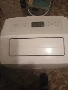 LG portable air conditioner - Photo 2