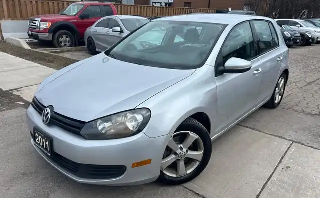2011 VOLKSWAGEN GOLF 5 DR. HATCHBACK COMFORTLINE MANUAL TRANSMIS