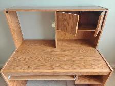 MOVING SALE ★★SOLID WOOD COMPUTER DESK★★ - Photo 2