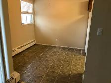 Red Deer 1 bdrm suite 1150.00 per mth available June 1st - Photo 4