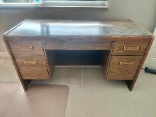 MOVING SALE ★★SOLID WOOD DESK WITH 5-DRAWER★★