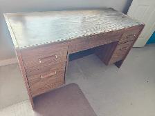 MOVING SALE ★★SOLID WOOD DESK WITH 5-DRAWER★★ - Photo 3