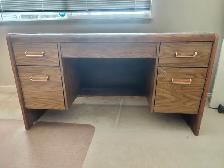 MOVING SALE ★★SOLID WOOD DESK WITH 5-DRAWER★★ - Photo 4