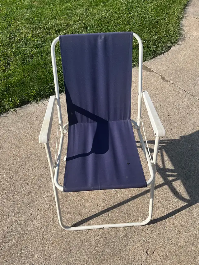 Foldable lawn chairs for sale