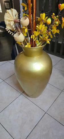 Decorative vase for sale