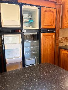 2012 Brookstone by Coachmen Diamond Editi5th Wheel  Model 365 RL - Photo 5