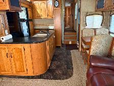 2012 Brookstone by Coachmen Diamond Editi5th Wheel  Model 365 RL - Photo 7