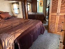 2012 Brookstone by Coachmen Diamond Editi5th Wheel  Model 365 RL - Photo 9