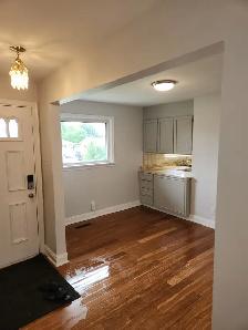 $2400 Stevenson/Rossland 3BDRM spacious For RENT. Clean, Fresh! - Photo 10