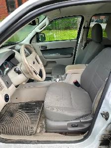 2010 Ford Escape XLT AWD, 3L - Photo 5