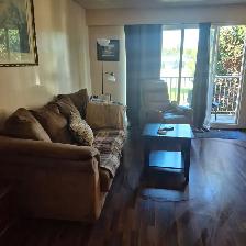 Bachelor Suite - POCO- PET FRIENDLY - Photo 4