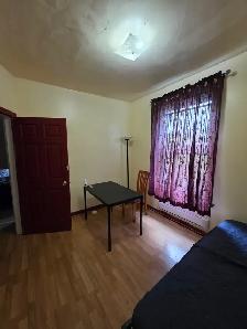 Grande chambre a louer libre de suite - Photo 2