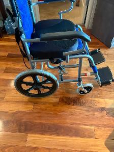 Transport wheel chair - Photo 4