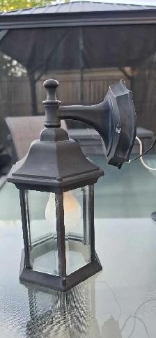 Outdoor Wall Light - Photo 2