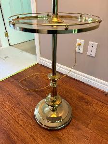 Swivel Floor Lamp with Shelf - Photo 5
