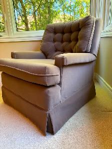 Swivel Chair - Photo 3