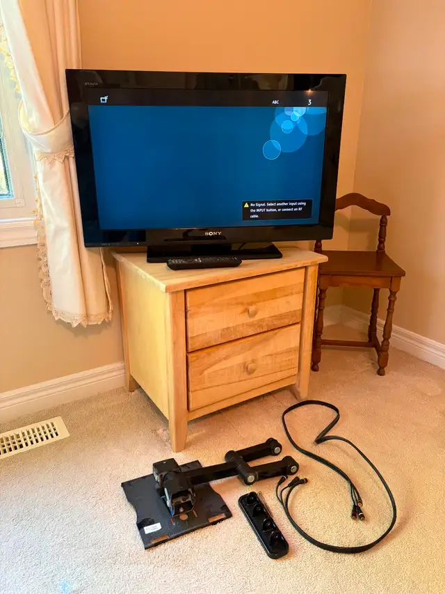 32' Sony TV Plus Wall Mount