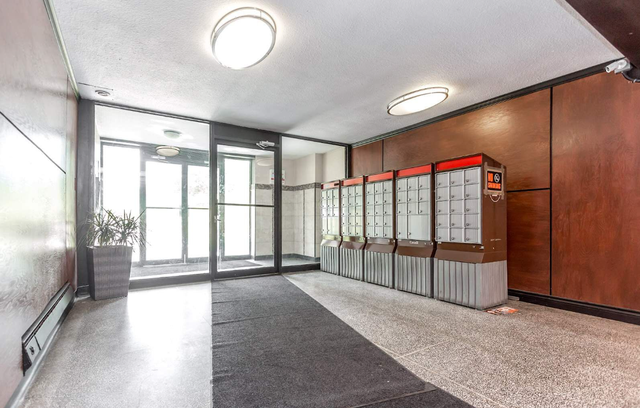3250 Keele St - Renovated 1 Bedroom Apt. Steps to Downsview Park