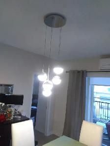 Lumières del de salle à manger et cuisine.
