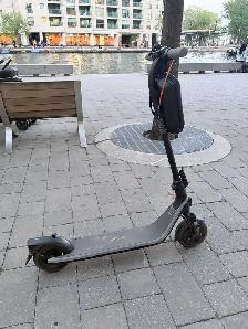 Electric scooter