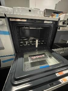 NEW 30" GE Electric Coil Top Range Stove With Self Clean 5 Cu.Ft - Photo 3