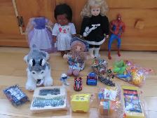 BEAUCOUP  JOUETSBARBIESSTHROUMJEUXLIVRES - Photo 6